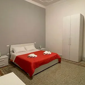 Pensión 100 Passi Al Massimo, Palermo